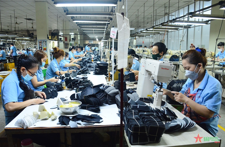 Ngành dệt may, da giày tại TP Hồ Chí Minh vượt khó, nỗ lực sản xuất