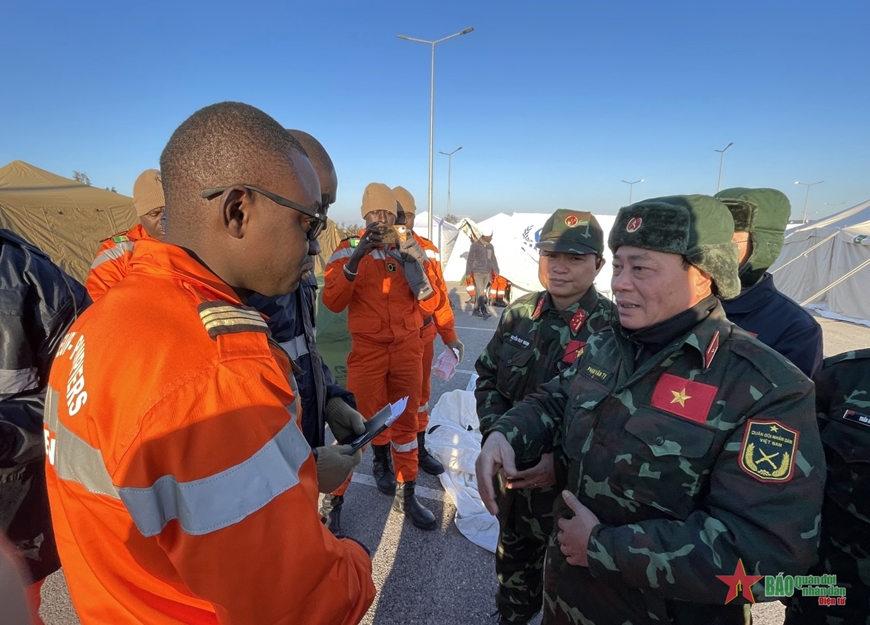 Lực lượng của Quân đội nhân dân Việt Nam tăng cường phối hợp với các nước tham gia cứu hộ, cứu nạn tại Thổ Nhĩ Kỳ