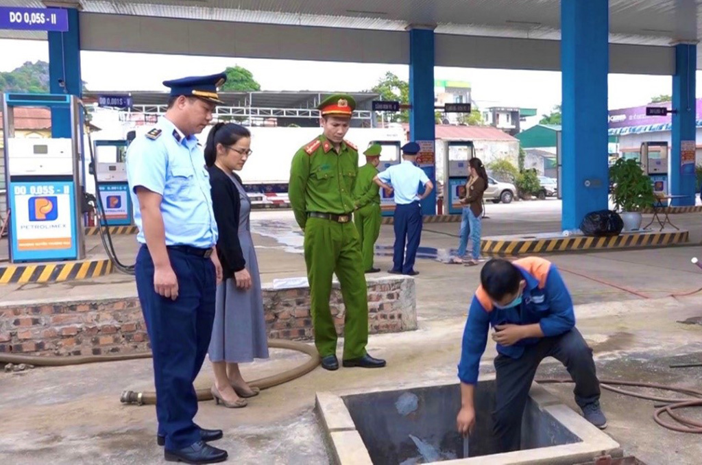 Bài 1: Chiết khấu bất hợp lý và câu chuyện xăng, dầu lậu