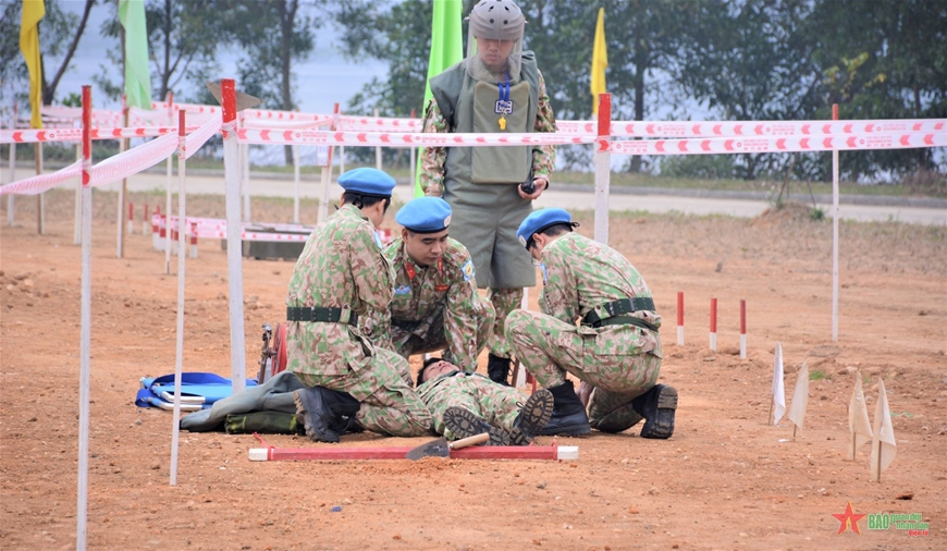Đội Công binh số 2 hợp luyện sẵn sàng tham gia gìn giữ hòa bình Liên hợp quốc
