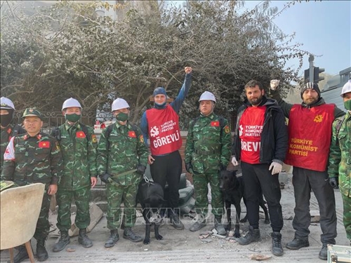 Động đất Thổ Nhĩ Kỳ và Syria: Người dân Thổ Nhĩ Kỳ cảm ơn sự đồng hành của lực lượng cứu nạn Quân đội Nhân dân Việt Nam

