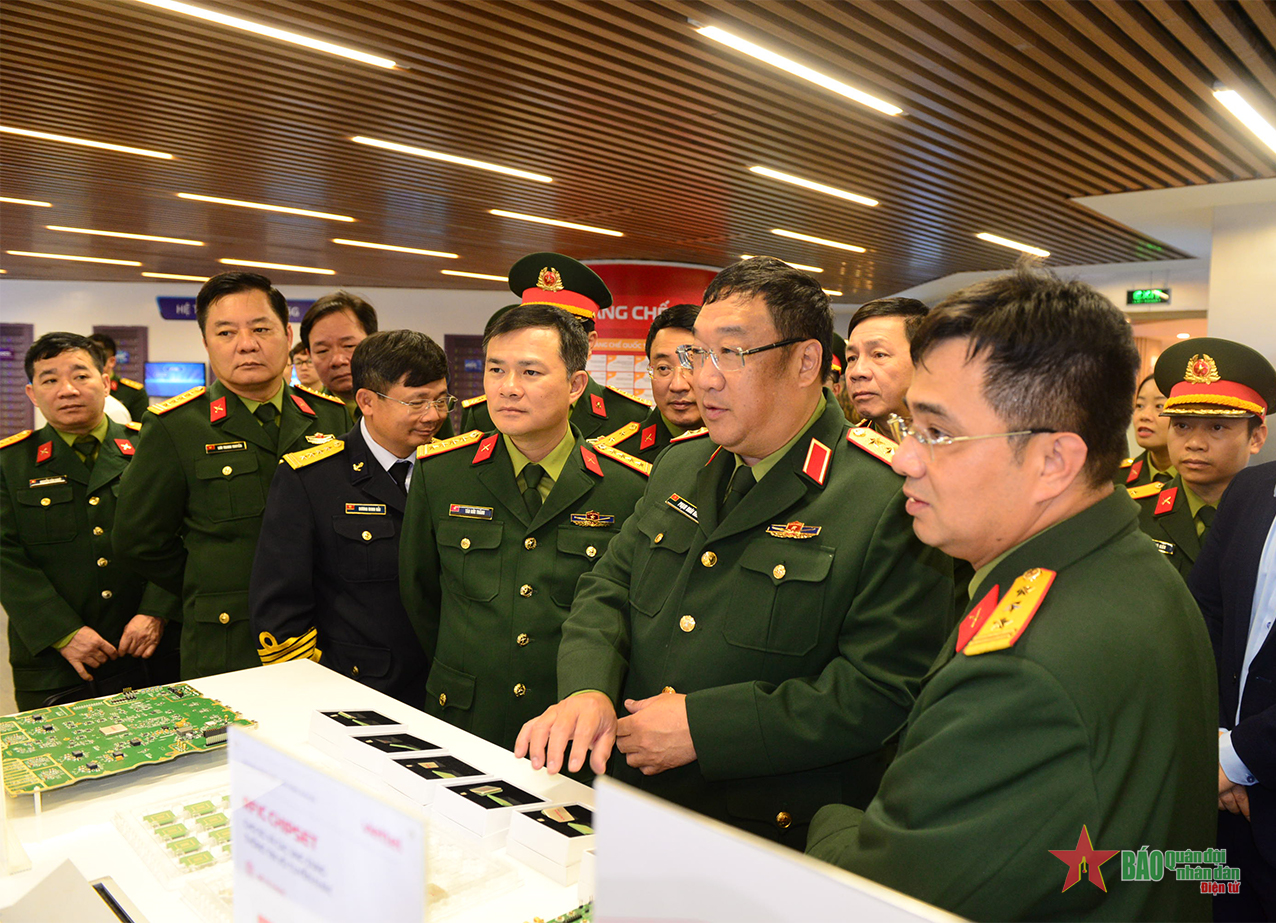 Viettel đi tắt, đón đầu, tiếp cận công nghệ mới sản xuất các sản phẩm hiện đại