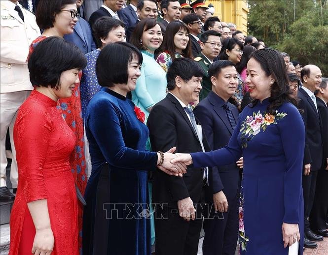 Quyền Chủ tịch nước Võ Thị Ánh Xuân tiếp các thầy thuốc, cán bộ y tế tiêu biểu toàn quốc

