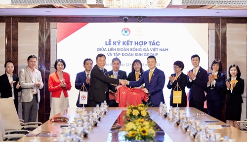 Tập đoàn Sun Group đồng hành cùng bóng đá Việt Nam