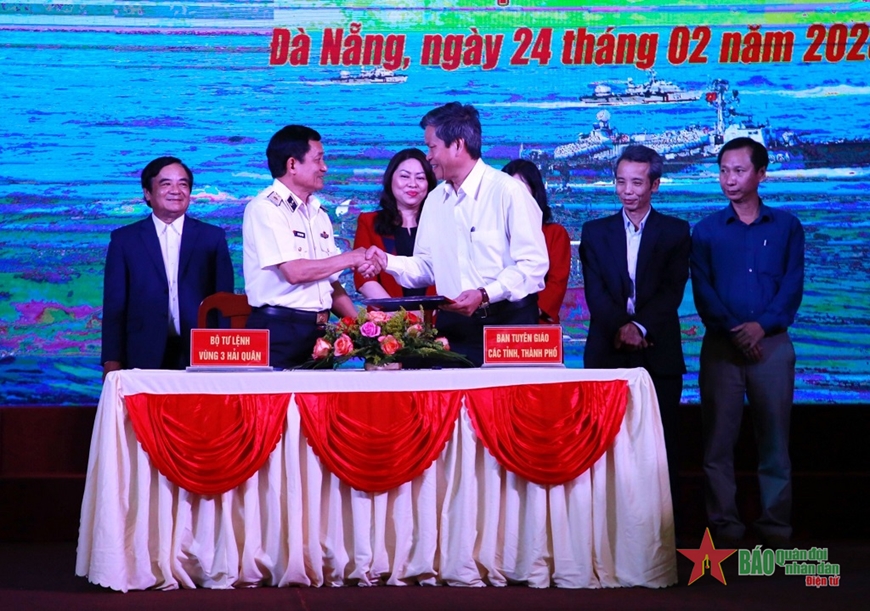 Bộ tư lệnh Vùng 3 Hải quân sơ kết công tác phối hợp tuyên truyền biển, đảo Bộ tư lệnh Vùng 3 Hải quân sơ kết công tác phối hợp tuyên truyền biển, đảo