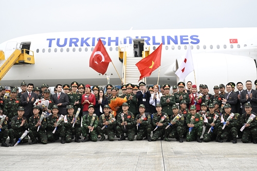 Bản tin thời sự tổng hợp tuần: Hoàn thành nhiệm vụ tại Thổ Nhĩ Kỳ, đoàn QĐND Việt Nam về nước an toàn

