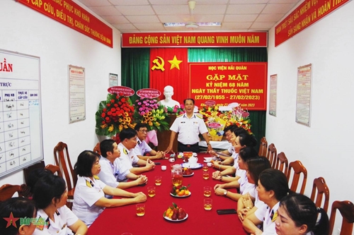 Học viện Hải quân gặp mặt kỷ niệm 68 năm Ngày Thầy thuốc Việt nam

​