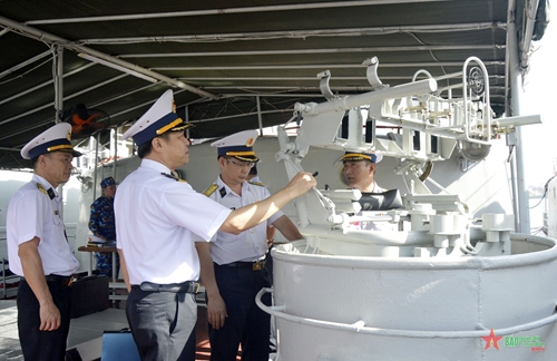 Quân chủng Hải quân kiểm tra công tác chuẩn bị huấn luyện tại Lữ đoàn 125 Hải quân