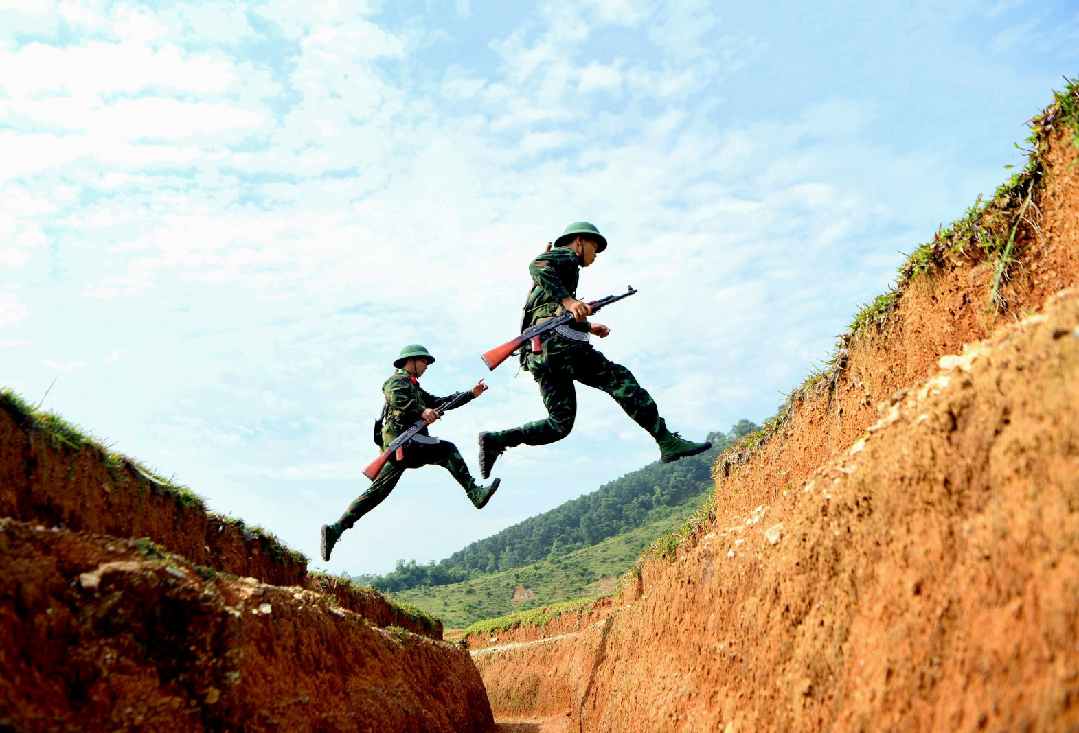 Tình yêu rèn nên chí thép

