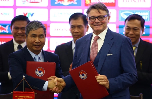Huấn luyện viên Philippe Troussier: “Tôi đến Việt Nam vì mục tiêu World Cup