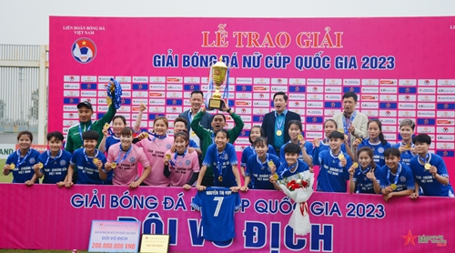 Ngược dòng ngoạn mục, Than khoáng sản Việt Nam lần đầu đoạt cúp quốc gia nữ