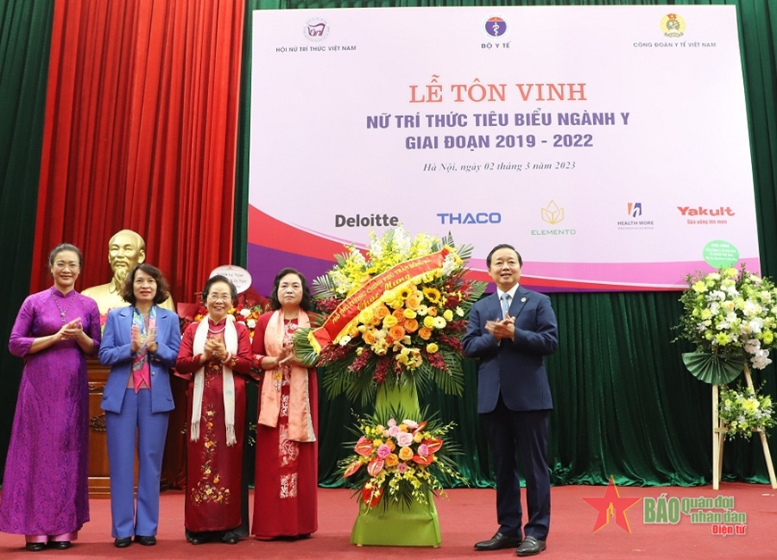 51 nữ trí thức ngành Y được vinh danh tại Lễ tôn vinh nữ trí thức tiêu biểu ngành Y lần thứ nhất