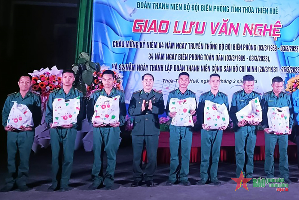 Tiếp bước truyền thống anh hùng