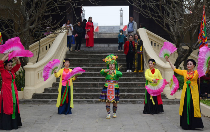 Lễ hội tôn vinh truyền thống khoa bảng