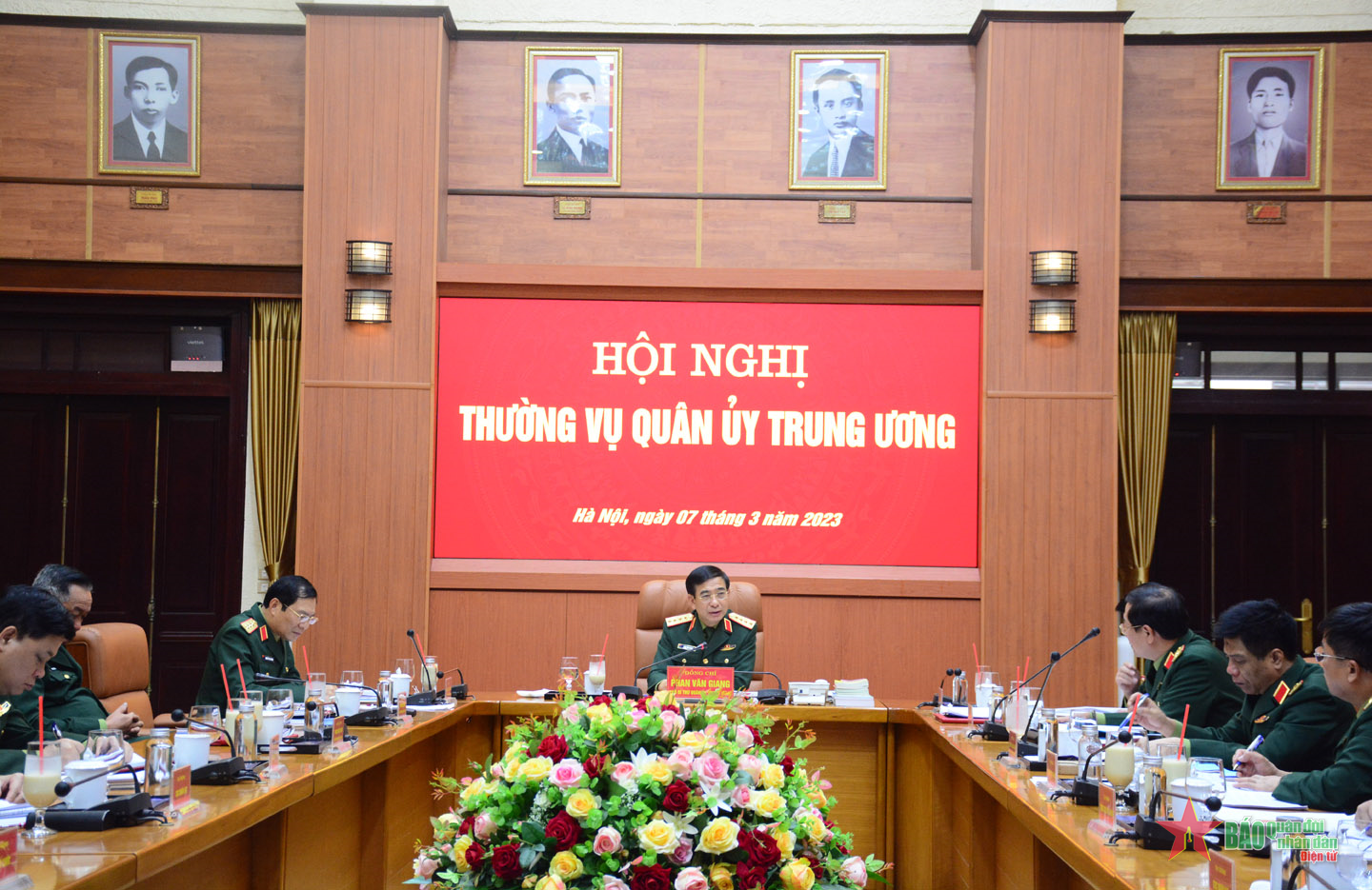 Thường vụ Quân ủy Trung ương nghe báo cáo về Chương trình nghiên cứu, sản xuất vật tư kỹ thuật