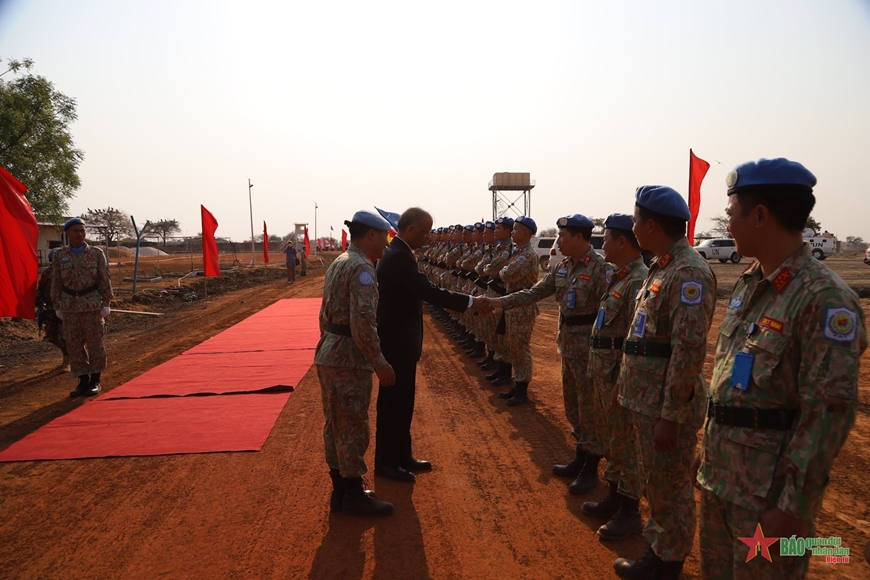 Phó tổng Thư ký Liên hợp quốc thăm đơn vị Công binh Việt Nam ở Abyei