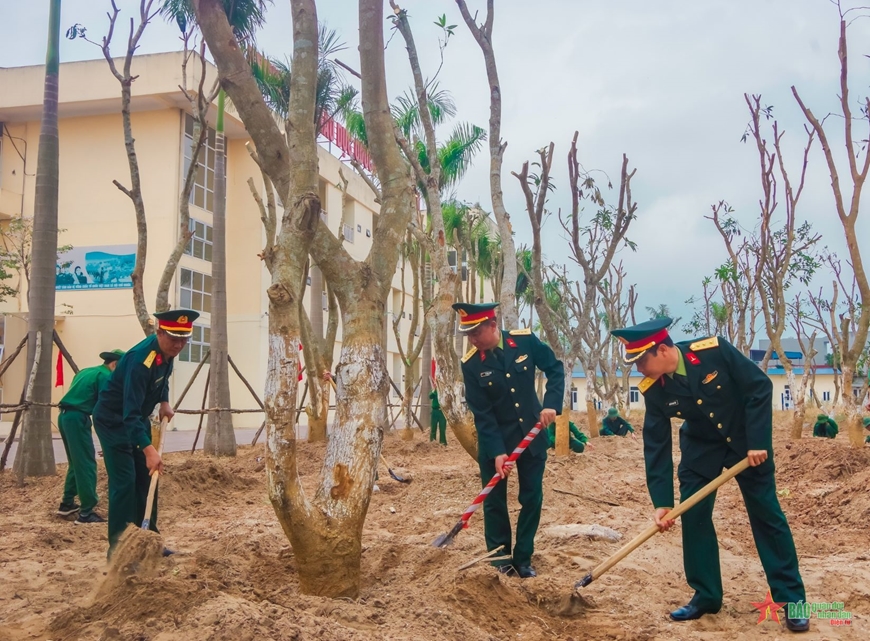 Tuổi trẻ Lữ đoàn Phòng không 241 triển khai nhiều hoạt động thiết thực trong Tháng Thanh niên