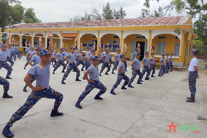 Chiến sĩ mới tự tin trong huấn luyện