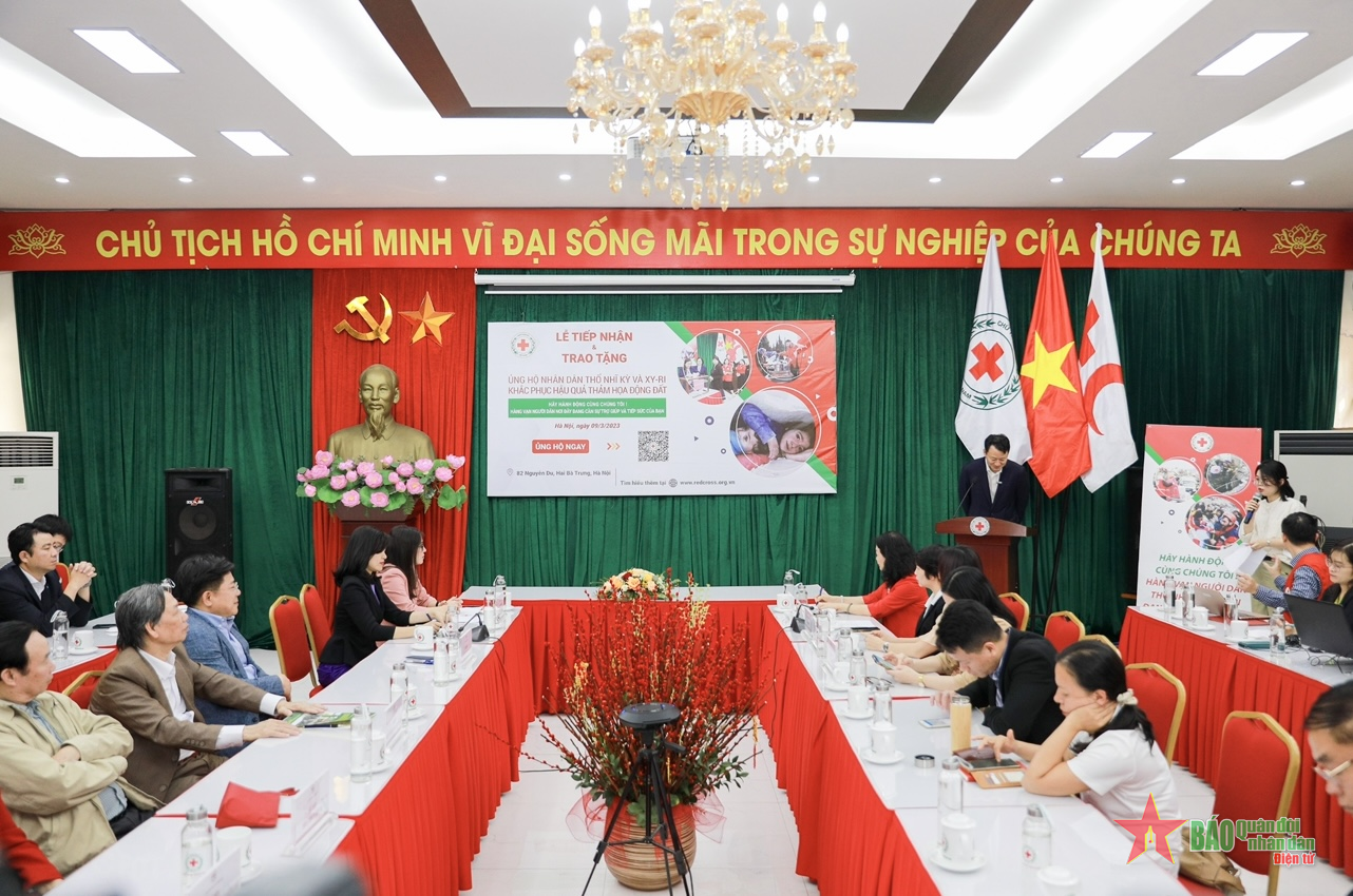 Trao tặng 200.000 USD hỗ trợ người dân Thổ Nhĩ Kỳ và Syria khắc phục thảm họa động đất