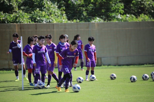 Đội tuyển nữ Quốc gia hội quân: Cầu thủ Huỳnh Như không góp mặt