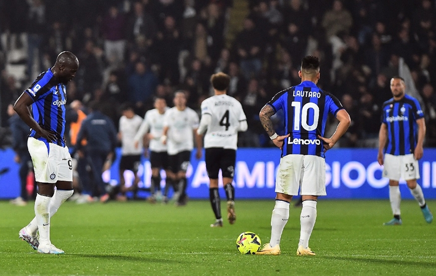 Kết quả bóng đá hôm nay (11-3): Inter Milan trắng tay, Man Utd giành hat-trick giải thưởng