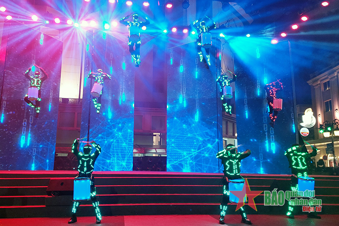 Khai mạc chương trình 