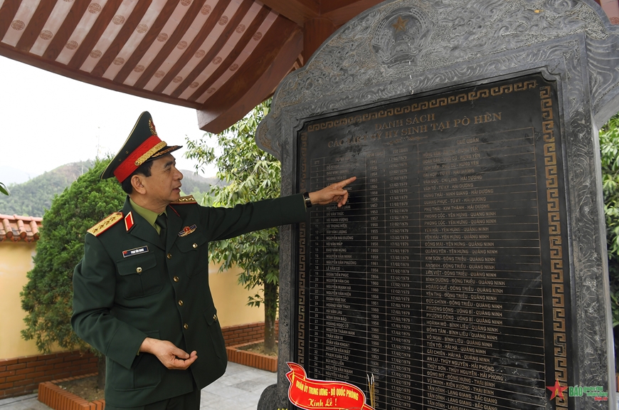 Đại tướng Phan Văn Giang thăm, làm việc tại Đồn Biên phòng Pò Hèn