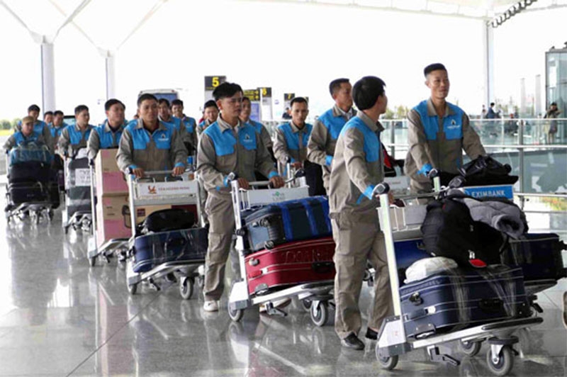 Phê phán luận điệu xuyên tạc chính sách đưa người lao động Việt Nam ra nước ngoài Phê phán luận điệu xuyên tạc chính sách đưa người lao động Việt Nam ra nước ngoài
