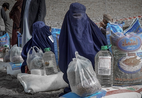 Hơn một nửa dân số Afghanistan sống nhờ viện trợ nhân đạo