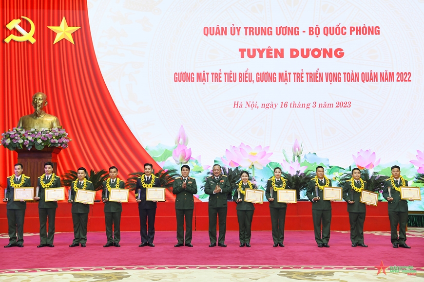 Chủ tịch nước Võ Văn Thưởng: Thanh niên Quân đội phải có “Khát vọng đẹp - Trách nhiệm cao - Học tập tốt - Hành động giỏi - Đoàn kết tốt - Kỷ luật nghiêm”