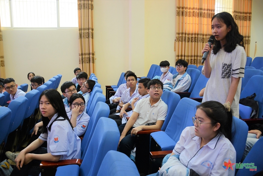 Học viện Quân y tổ chức tuyên truyền, hướng nghiệp tuyển sinh quân sự năm 2023 tại Thanh Hóa