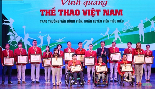 “Vinh quang Thể thao Việt Nam” chào mừng SEA Games 32


