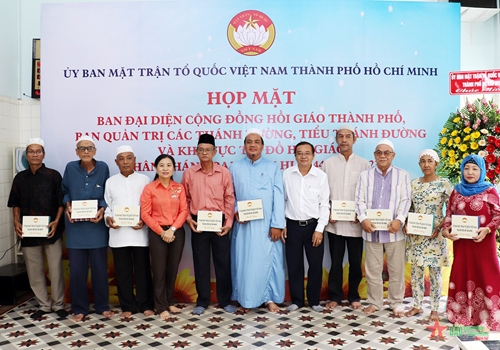 Ủy ban Mặt trận Tổ quốc Việt Nam TP Hồ Chí Minh họp mặt, chúc mừng cộng đồng Hồi giáo 