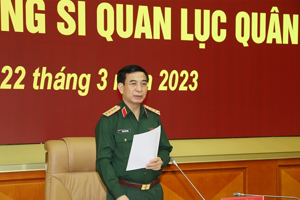 Đại tướng Phan Văn Giang Đổi mới nội dung, chương trình, phương pháp dạy - học sát với thực tiễn