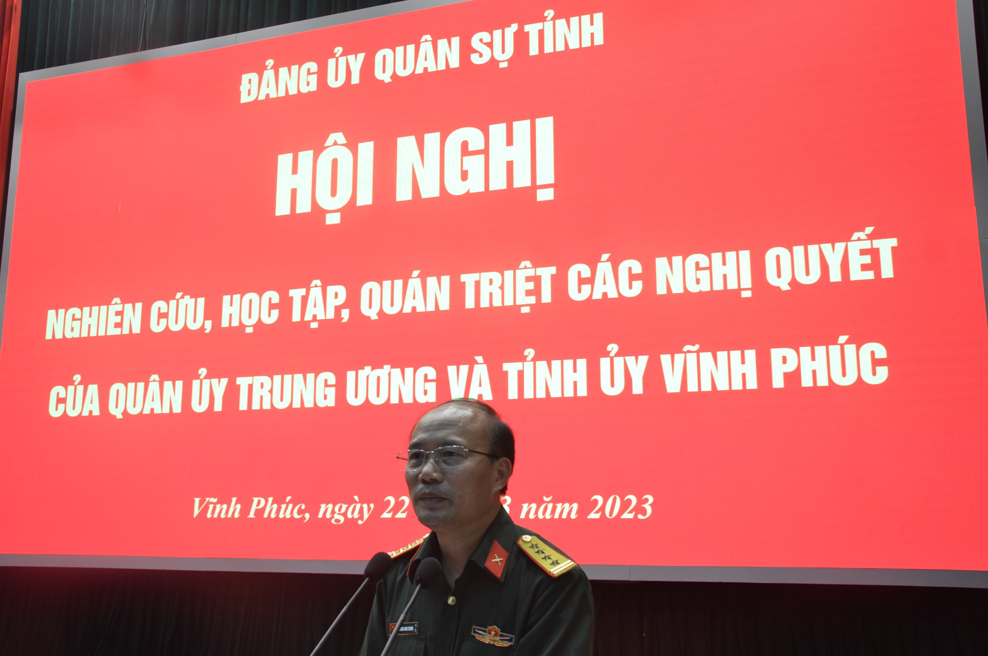 Hội nghị nghiên cứu, học tập, quán triệt các nghị quyết của Quân ủy Trung ương và Tỉnh ủy Vĩnh Phúc