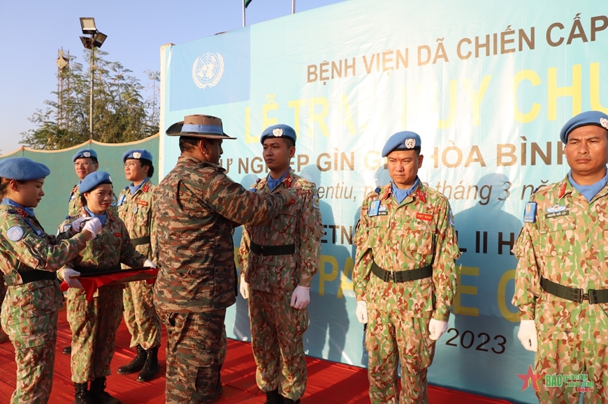 Lễ trao Huy chương Vì sự nghiệp gìn giữ hòa bình Liên hợp quốc cho Bệnh viện dã chiến cấp 2 số 4