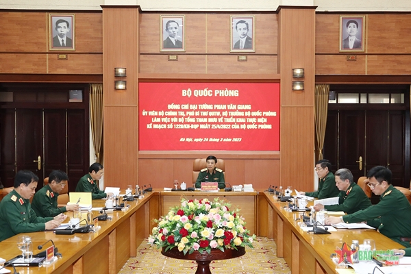 Đại tướng Phan Văn Giang Thực hiện tốt Kế hoạch tổ chức Quân đội đáp ứng những yêu cầu mới