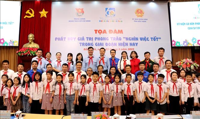 <a title="Báo Quân đội nhân dân | Tin tức quân đội, quốc phòng | Bảo vệ Tổ quốc" style="text-align:center;" href="https://www.qdnd.vn" _fcksavedurl="https://www.qdnd.vn"><img src="/images/bannerv2.png" _fcksavedurl="/images/bannerv2.png" class="vllogo"></a>
