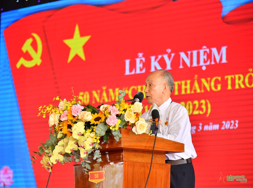 Cựu chiến binh Đinh Duy Điệp, Trưởng ban Liên lạc chiến sĩ cách mạng bị địch bắt tù đày tỉnh Ninh Bình đại diện cựu tù Phú Quốc phát biểu tại lễ kỷ niệm. 