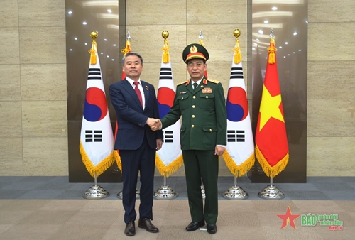 Bộ trưởng Bộ Quốc phòng Phan Văn Giang hội đàm với Bộ trưởng Quốc phòng Hàn Quốc