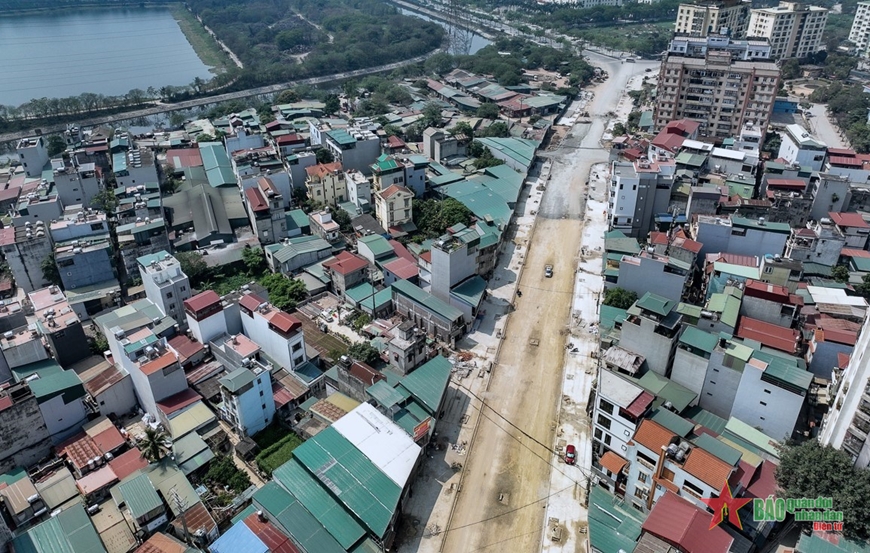 Nhìn từ trên cao, hàng loạt căn nhà hình tam giác khiến kiến trúc đô thị tại tuyến đường này bị phá vỡ. 