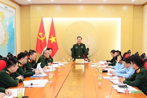 Thượng tướng Vũ Hải Sản làm việc với các doanh nghiệp Quân đội tham gia thi công các công trình, dự án quan trọng