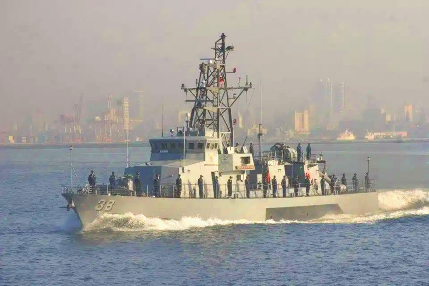 Tàu tuần tra BRP General Mariano Alvarez trong một hoạt động tác chiến quanh khu vực Mindanao năm 2012. Ảnh: Hải quân Philippines 