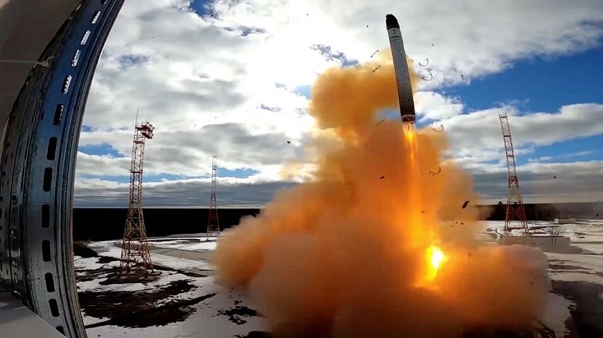Nga bắt đầu tập trận với tên lửa chiến lược RS-24 Yars. Ảnh: Reuters