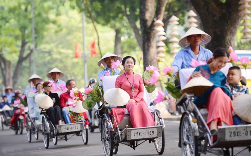 Các hoạt động về du lịch và hoạt động kích cầu tiêu dùng tại chỗ đã thể hiện được kết quả tích cực trong Quý I năm 2023. Ảnh minh họa: kinhtedothi.vn