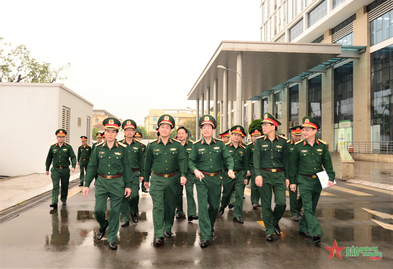 Thượng tướng Vũ Hải Sản làm việc với Học viện Quân y về công tác hậu cần, đầu tư xây dựng cơ bản