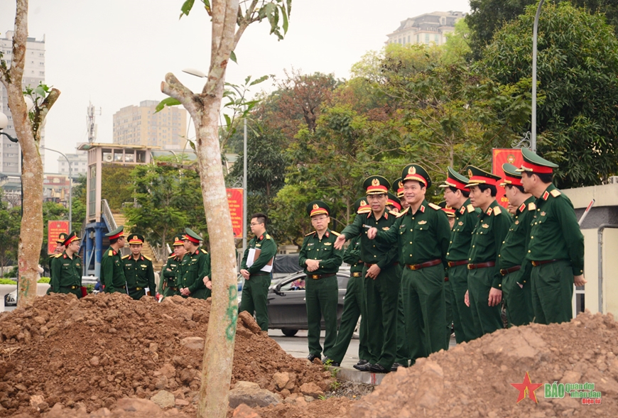 Thượng tướng Vũ Hải Sản làm việc với Học viện Quân y về công tác hậu cần, đầu tư xây dựng cơ bản