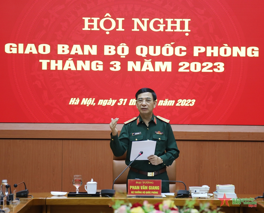  Đại tướng Phan Văn Giang chủ trì hội nghị.
