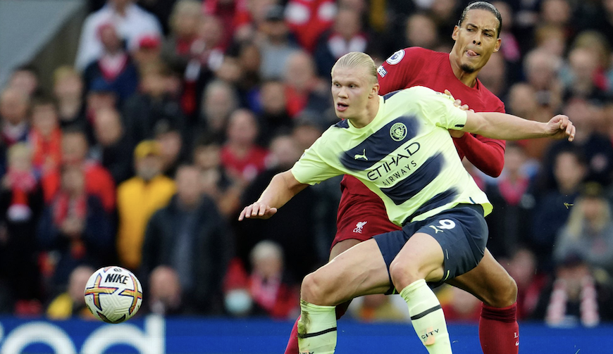 Pha tranh chấp giữa Erling Haaland và Virgil van Dijk trong lần đối đầu trước đó giữa Liverpool và Man City tại mùa giải Ngoại hạng Anh 2022-2023. Ảnh: Skysports