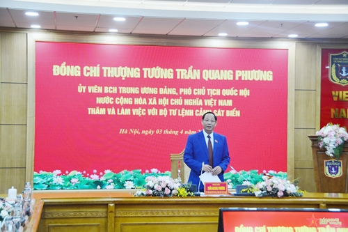 Phó chủ tịch Quốc hội Trần Quang Phương làm việc tại Bộ tư lệnh Cảnh sát biển